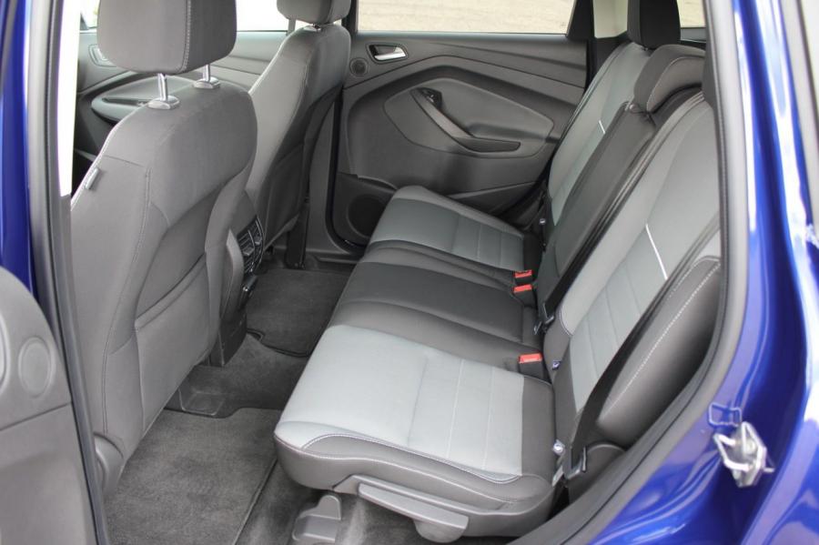  Ford Escape 2013 года  (фото 10 из 222)